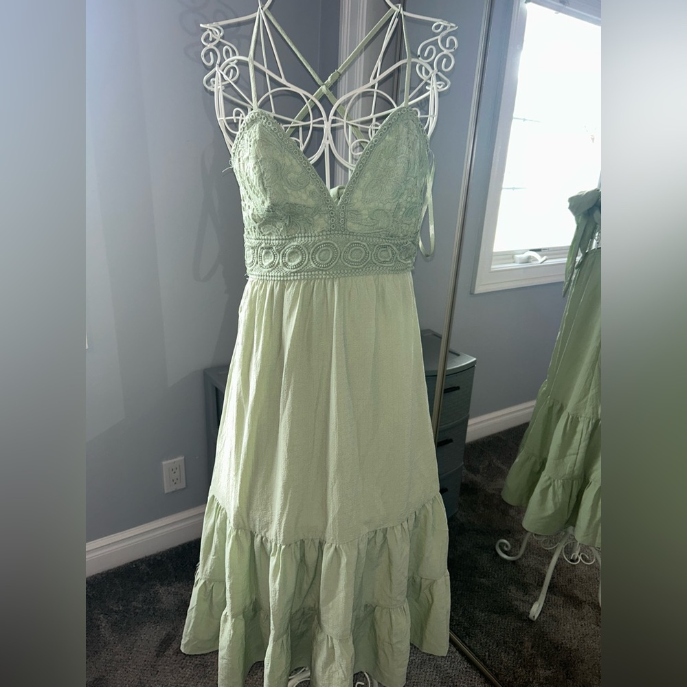 Green boho midi dress 💚